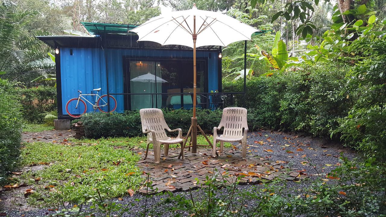 Hug Rimtharn Hotel Ban Khao Klom Bagian luar foto